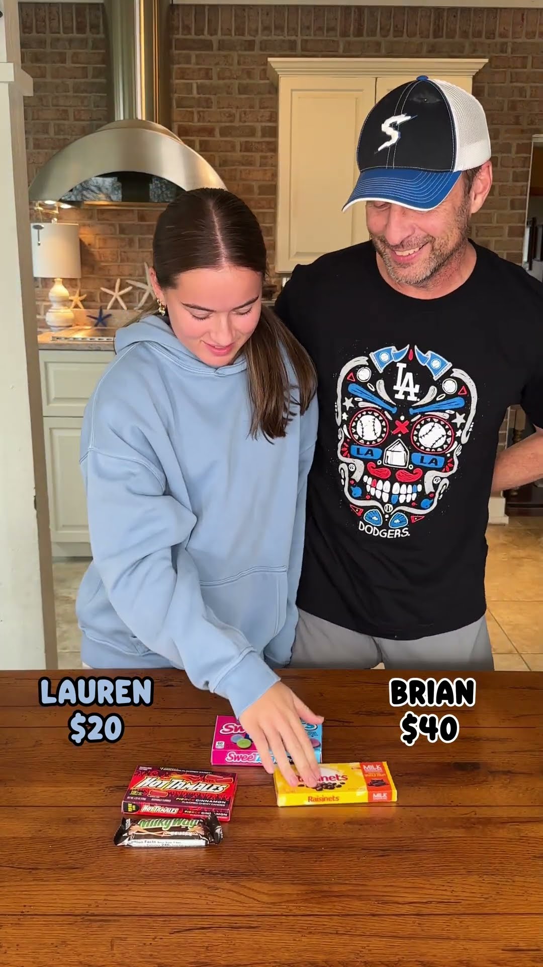 Who has the quickest reflexes? Dad or daughter?? #familygamechallenge