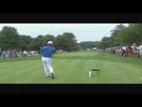 Anthony Kim hits spectator in butt