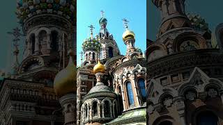 Прикольная уличная галерея у"Спаса на Крови"на Наб.канала Грибоедова.