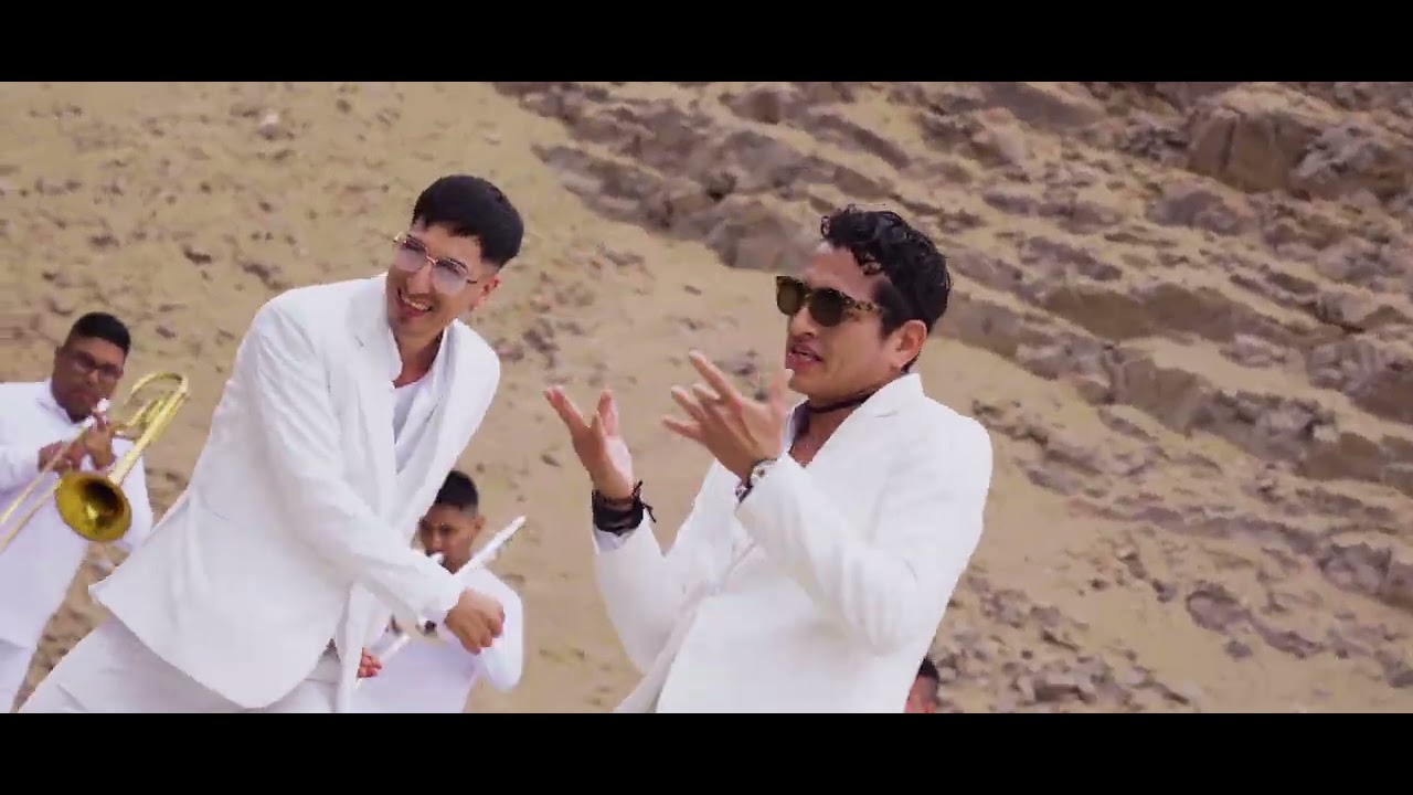 MIX BAMBOLE (Mar de emociones - Everybody dancin now) - ÁNGELES BLANCOS