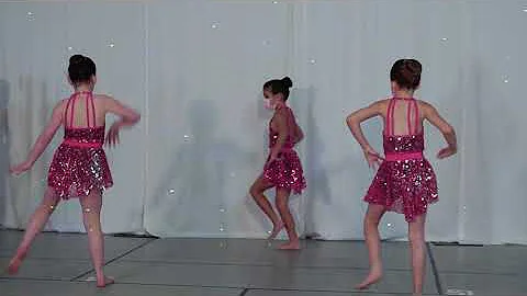 07 I m So Excited Mini Star Acro 2 Saturday   Sarah Willis