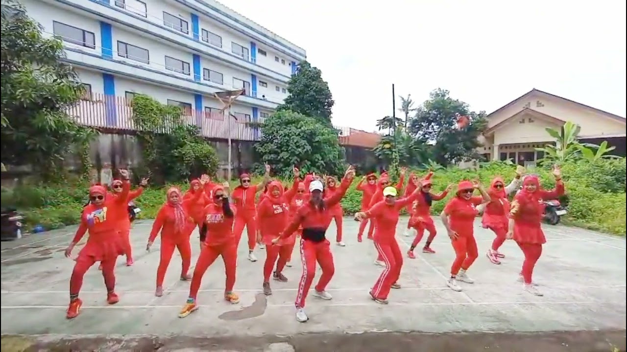 Aerobic Kemuning Club by Instruktur Zin Okie 