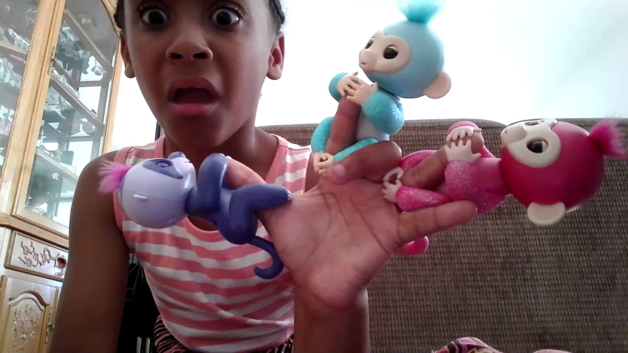 Unboxing.... Fingerling:baby sloth