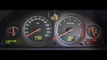 Volvo xc70 cluster modification with LCD HUD