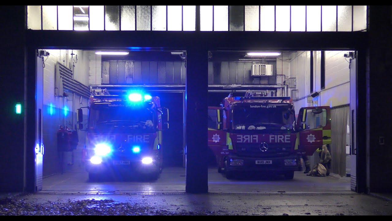 London Fire Brigade- Stoke Newington Pump & Pump Ladder Turnout November 2023