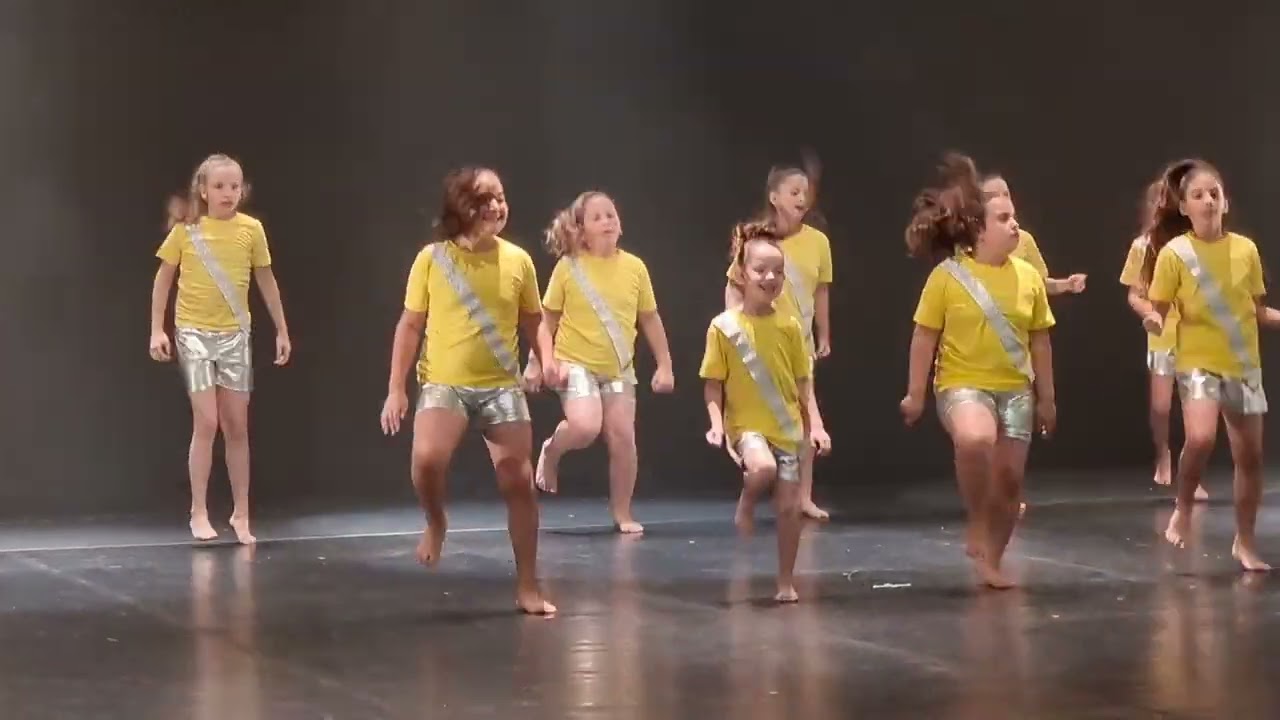 יסמין לסט - מופע סוף שנה סטודיו אורית דביר