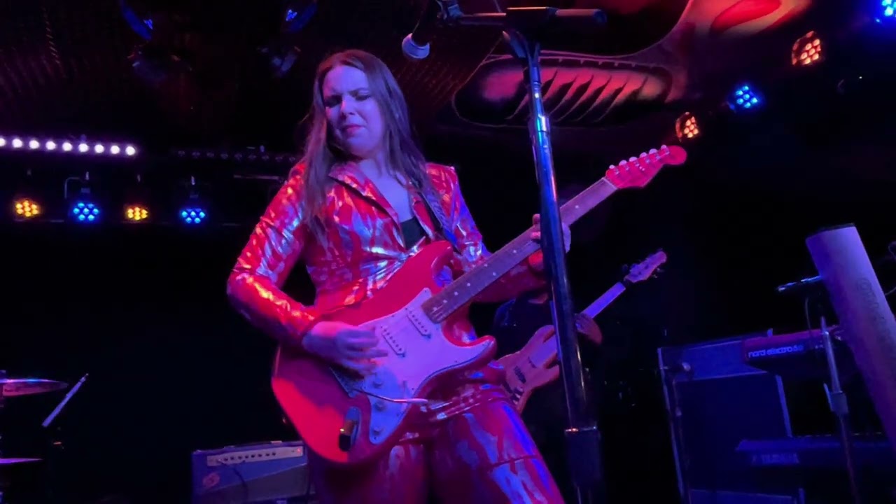 Do You Cry - Ally Venable @ Moe’s Alley in Santa Cruz, CA 7/24/2025