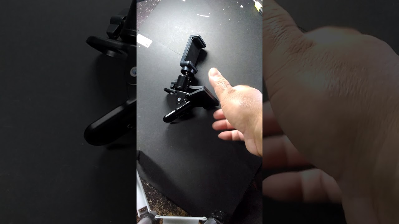 Unboxing a Guitar Head Clip Holder from Shopee