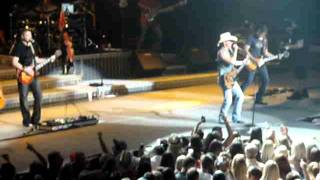 Video thumbnail of "Kenny Chesney Livin in Fast Forward"