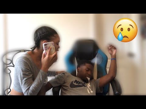 seizure-prank-on-girlfriend!!-**gets-intense**