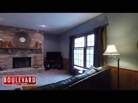 6 Lake Bluff Ct, Bloomington, IL home video tour