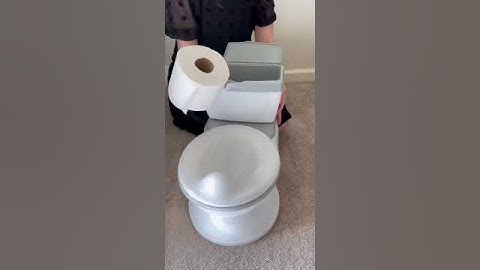 Saying goodbye to diapers: our baby potty training story is beginning.