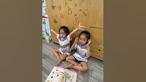 Tiếng Anh Giao Tiếp Thiếu Nhi Tại Phan Thiết: Sue and Nia talking about My Body