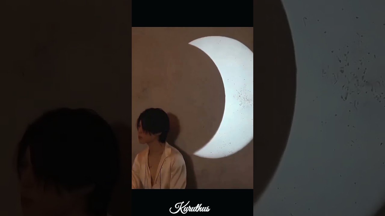 Jimin's smirk is dangerous 👑🕶😏 