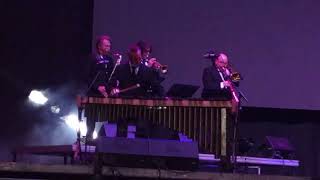 Señor Coconut and His Orchestra - Qué rico el mambo (Primavera Sound Santiago 2022)