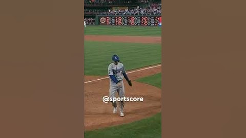 Nothing is cleaner than Trea Turner slides!!🥶🥶 #mlb  @bsbldaily