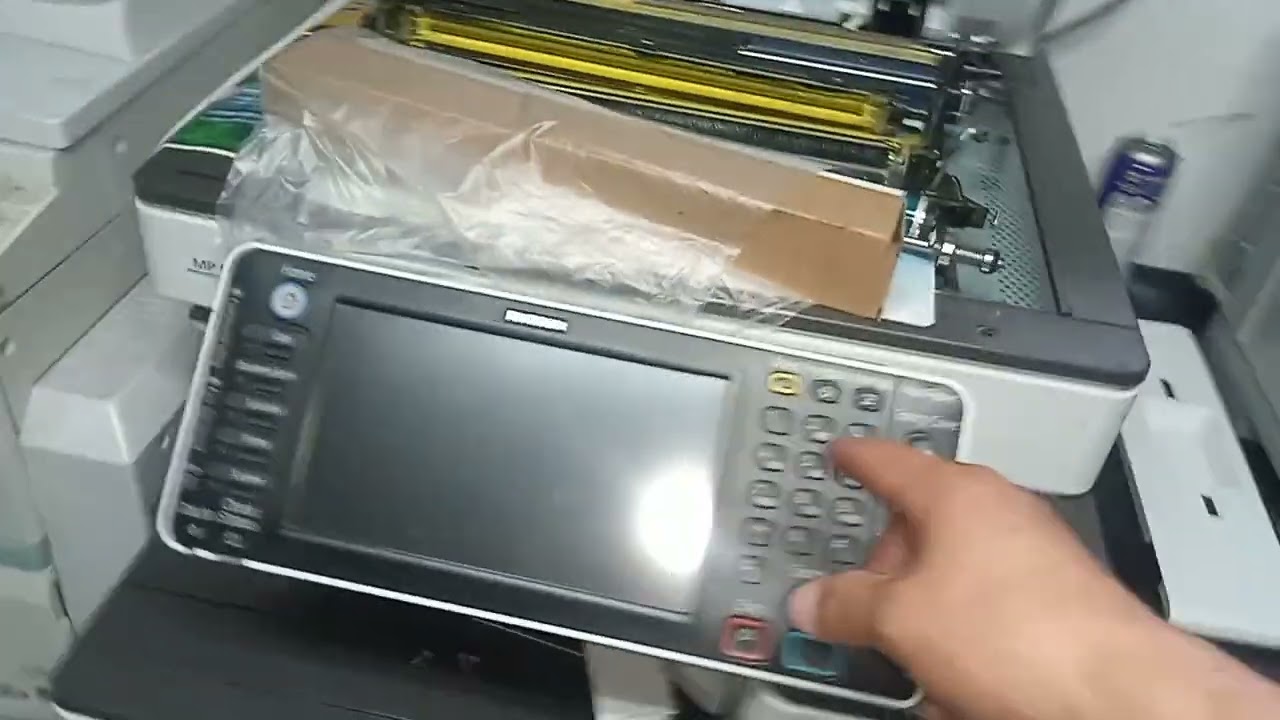 Modo correcto de apagado de los equipos Ricoh blanco o color