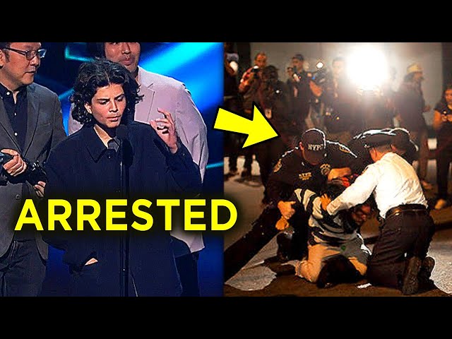 Random: Kid Gets Arrested After Invading Game Awards 2022 & Ranting About  Bill Clinton