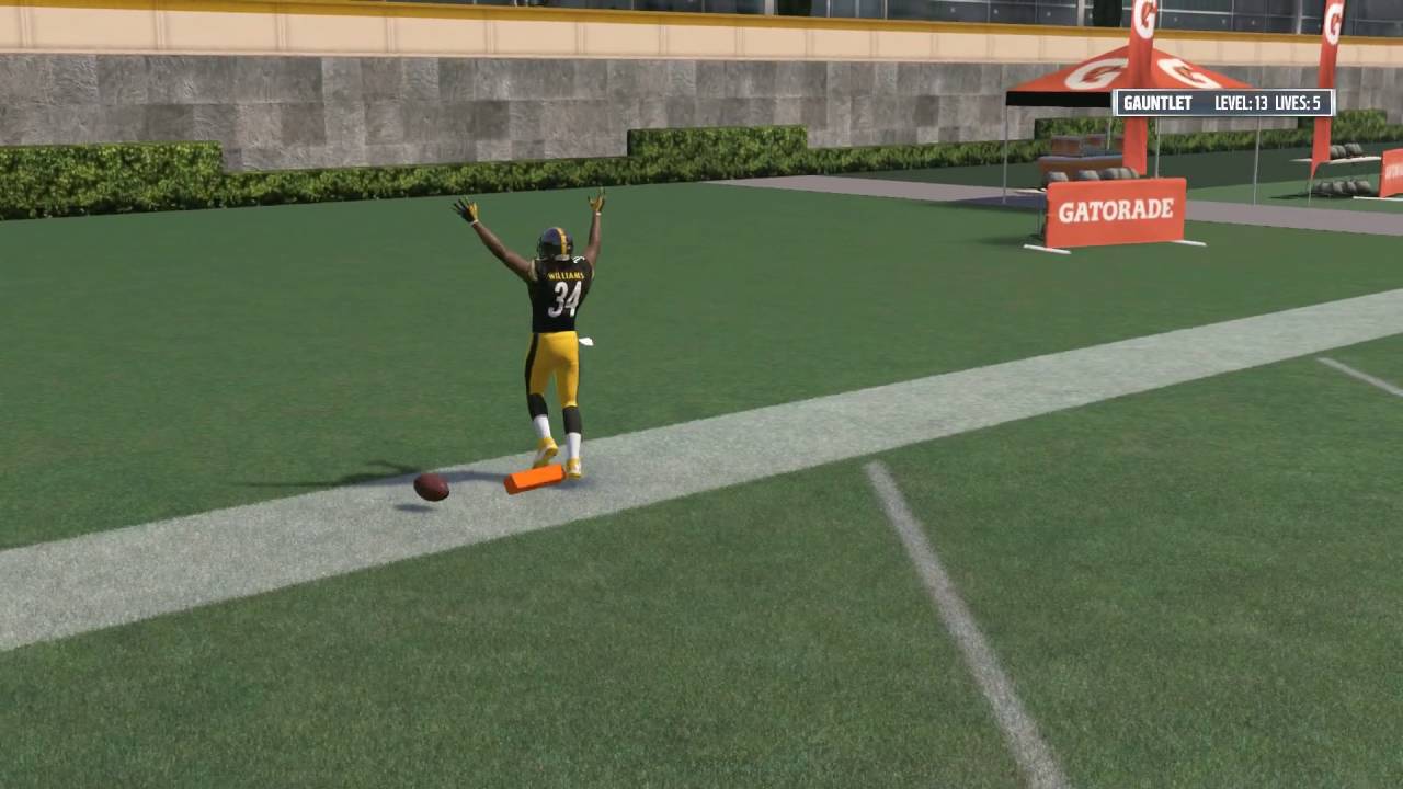 Madden 17-New High Score With Oldest Running Back EVER! Steelers Gauntlet-Madden 17 Online Gameplay