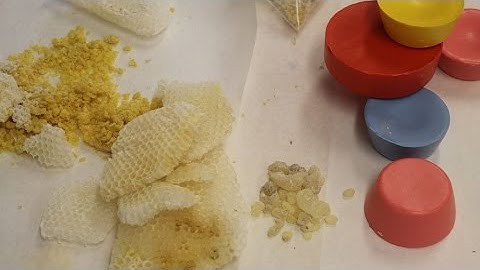 Making Encaustic Medium with Wax from my Hive