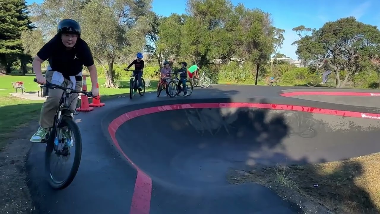 Insane bike track video Alfred Cox Pump Track ￼