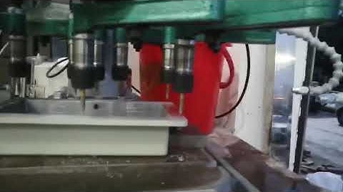 GT2 223 multiples spindles automatic gear type tapping machine