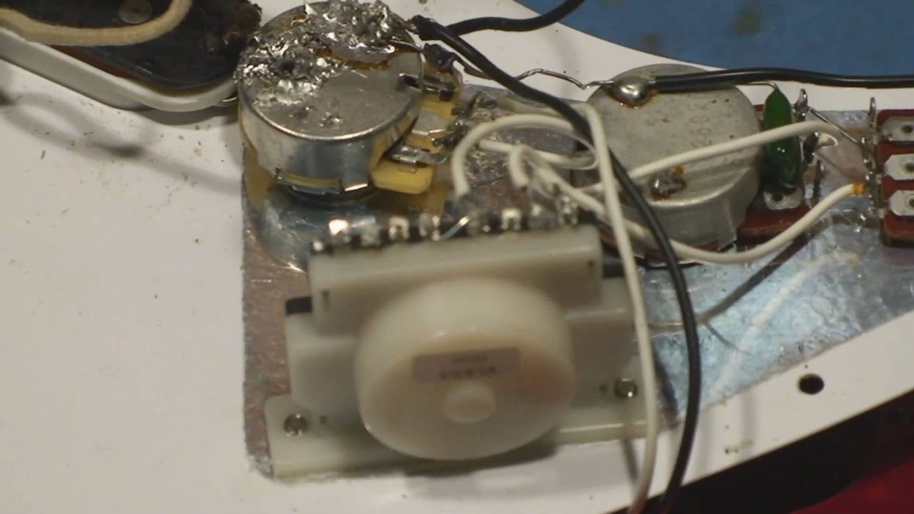 Messed Up Fender Stratocaster Wiring Part 1