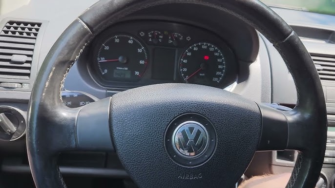 VW Polo 9N -- Gasdruckfedern der Heckklappe wechseln 