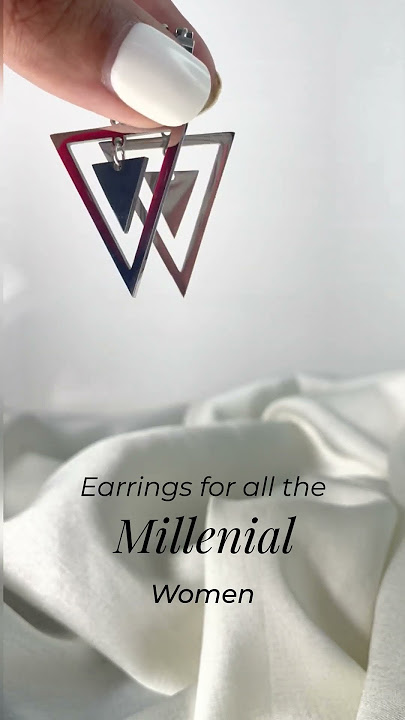 Trendy earrings for the millennial women❤