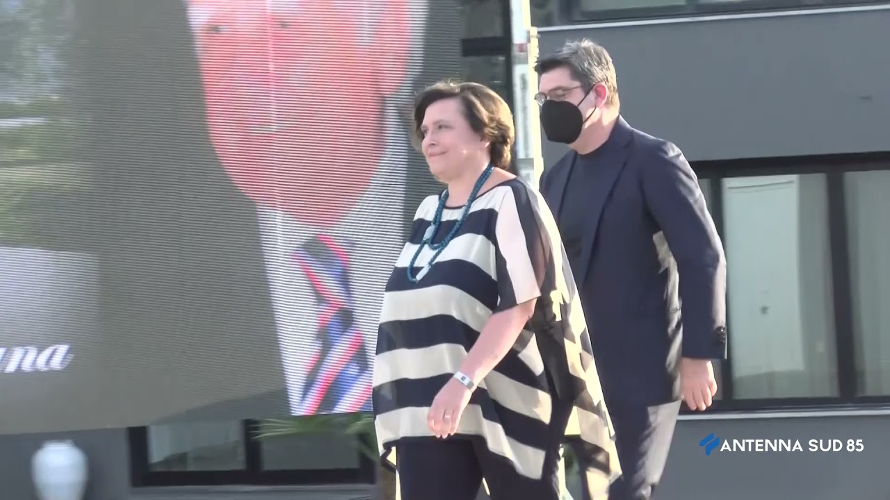 07 Agosto 2021   Casarano LE   Un busto per ricordare l'imprenditore Antonio Filograna