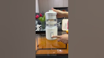 SP213 Với máy ép trái cây này, bạn có thể uống nước trái cây mới vắt tại nhà