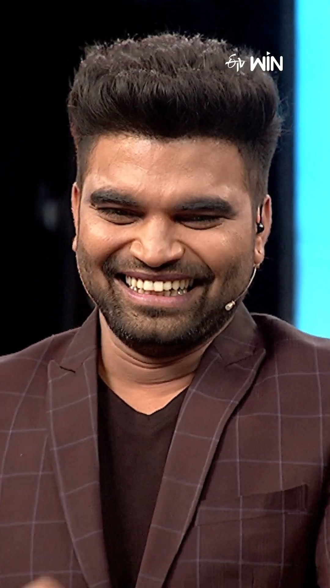 #shorts - రష్మీని ప్రేమించడానికి మ్యూజిక్ నేర్చుకుంటున్న సుధీర్..! #dhee #comedy #sudheer #pradeep