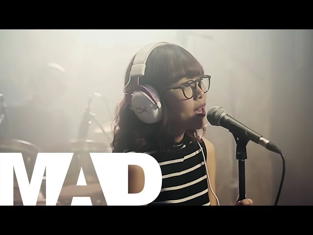 [MAD] อยากให้รู้ว่ารักเธอ - Joni Anwar (Cover) | Midnight Band class=