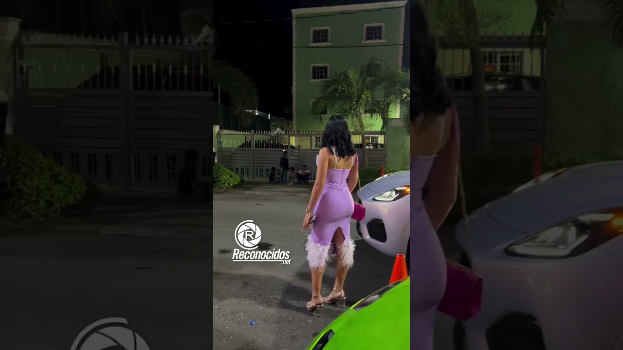 Llegó @ana.beato a gozar el concierto de @elchavaldelabachata