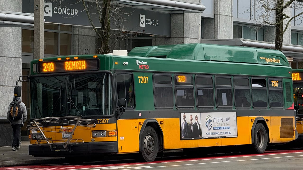 A ride on King County Metro 2018 Gillig Low Floor Hybrid 7307