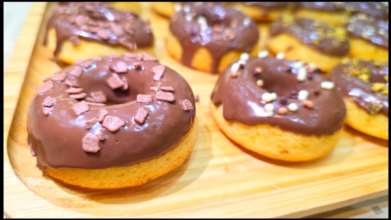 مطبخ ام وليد / دونات 🍩 بالعجينة السائلة،  مقرمشين من برا و طريين من الداخل يوجدو على السريع 😋😍🥰.