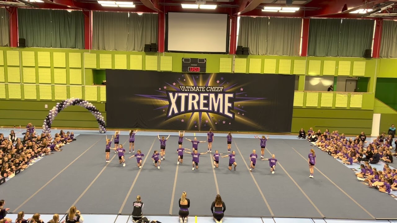 Ultimate Cheer Xtreme Adore julshow 2022