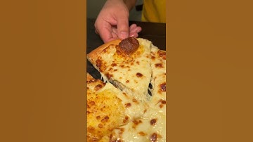 The MEGRULI KHACHAPURI from Ubani in NYC’s Midtown!! Just the right amount of cheese. #DEVOURPOWER