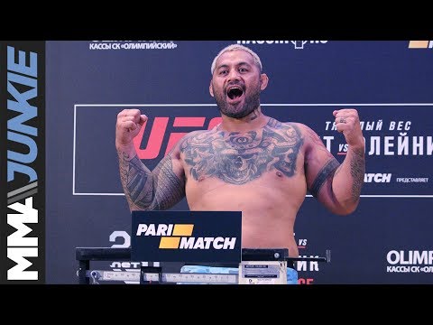 UFC Moscow: Headliners Mark Hunt, Aleksei Oleinik hit scales at official weigh ins