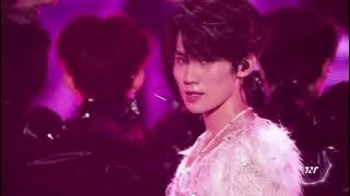 【TNT时代少年团 张真源】20250504 海口冠岁演唱会 个人舞台《万花镜》 官方版 羽毛纱衣若隐若现 谁懂舞台撕衣的破碎感啊😭 [Zhang Zhenyuan]