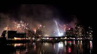 Melbourne Fireworks 2018 Avustralya Yılbaşı Fişekler Yeniyıl Havai Fişek Nye Docklands Melborn