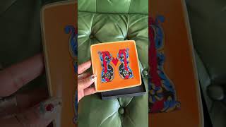 Shout Out To The Gal Pals Who Seeee You & Gift You Thoughtful Pieces