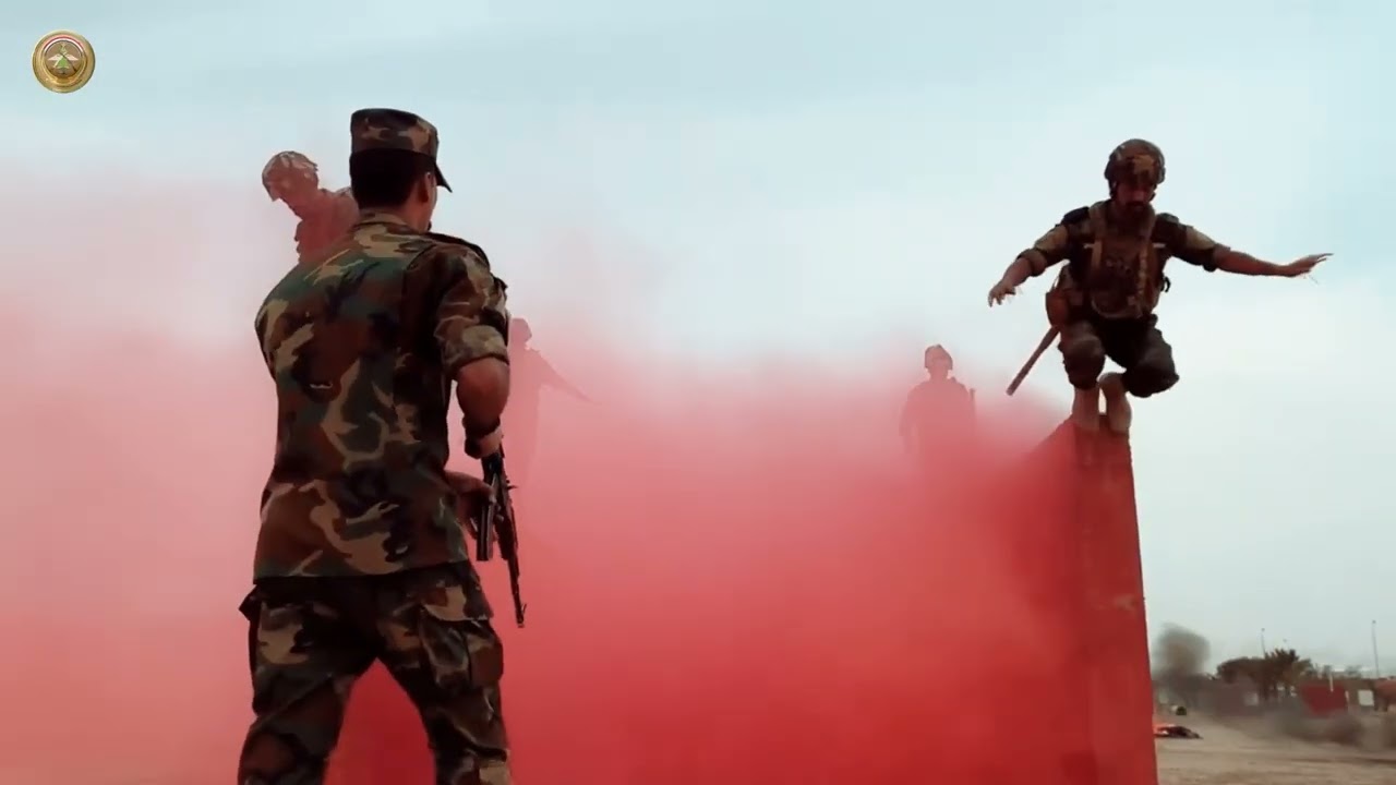 الكلية العسكرية الرابعة تنفذ دورة الصاعقة