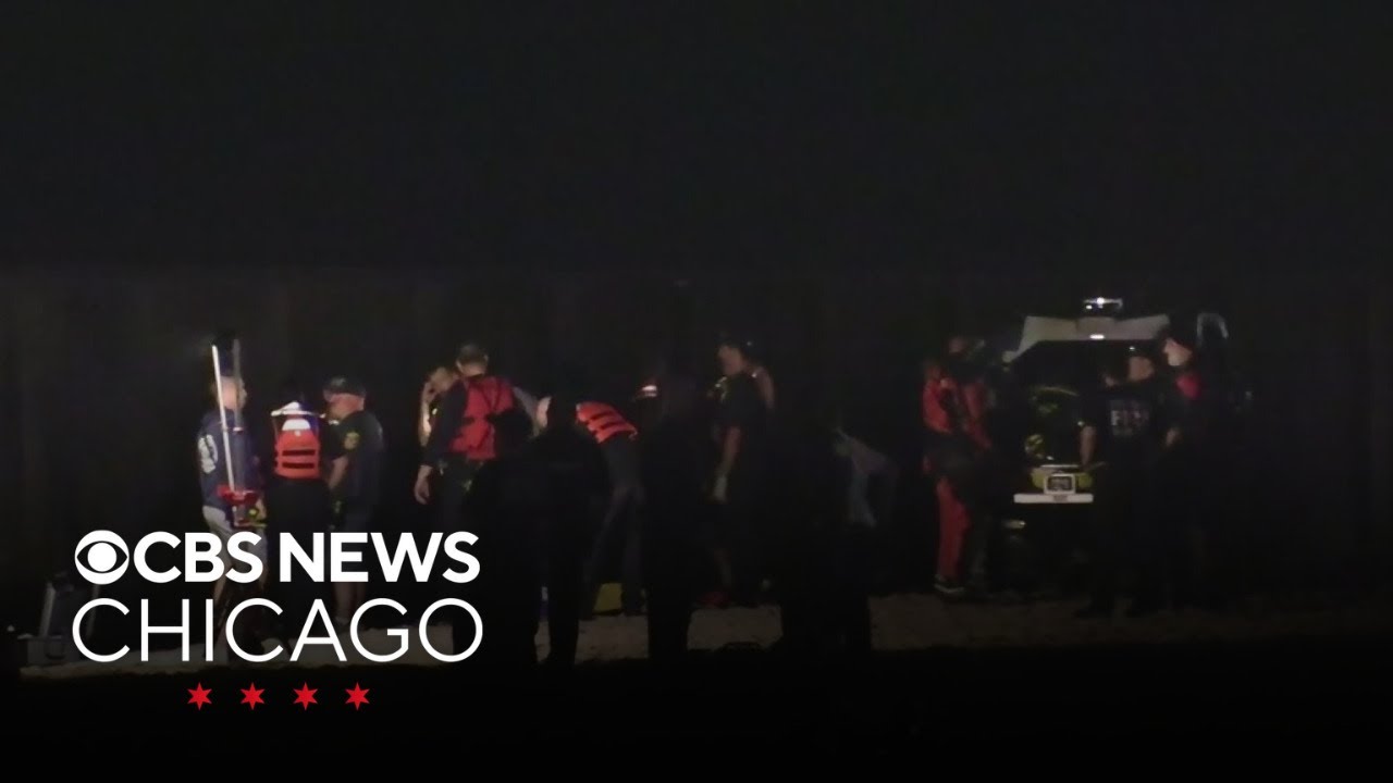 Dive team search for missing swimmer in Evanston, Illinois