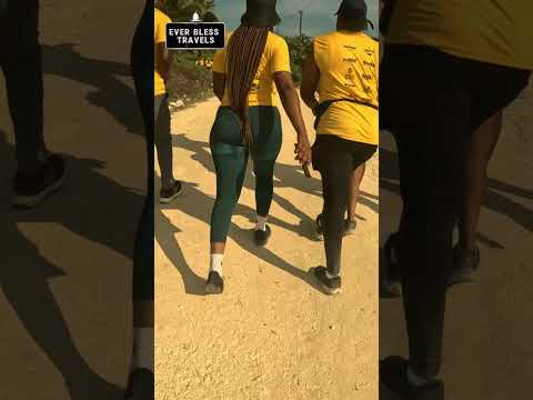 Jamaican Girls Run Di Road 🇯🇲💃🏽