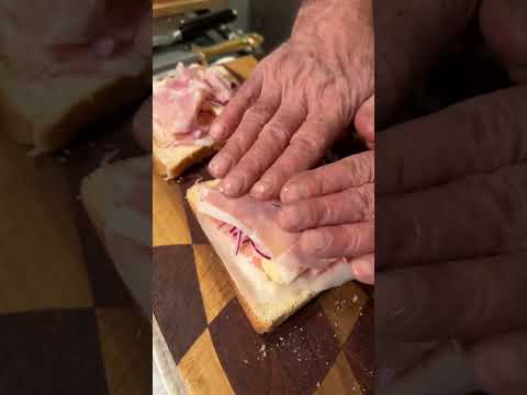 Video: Cos'è il toast P?