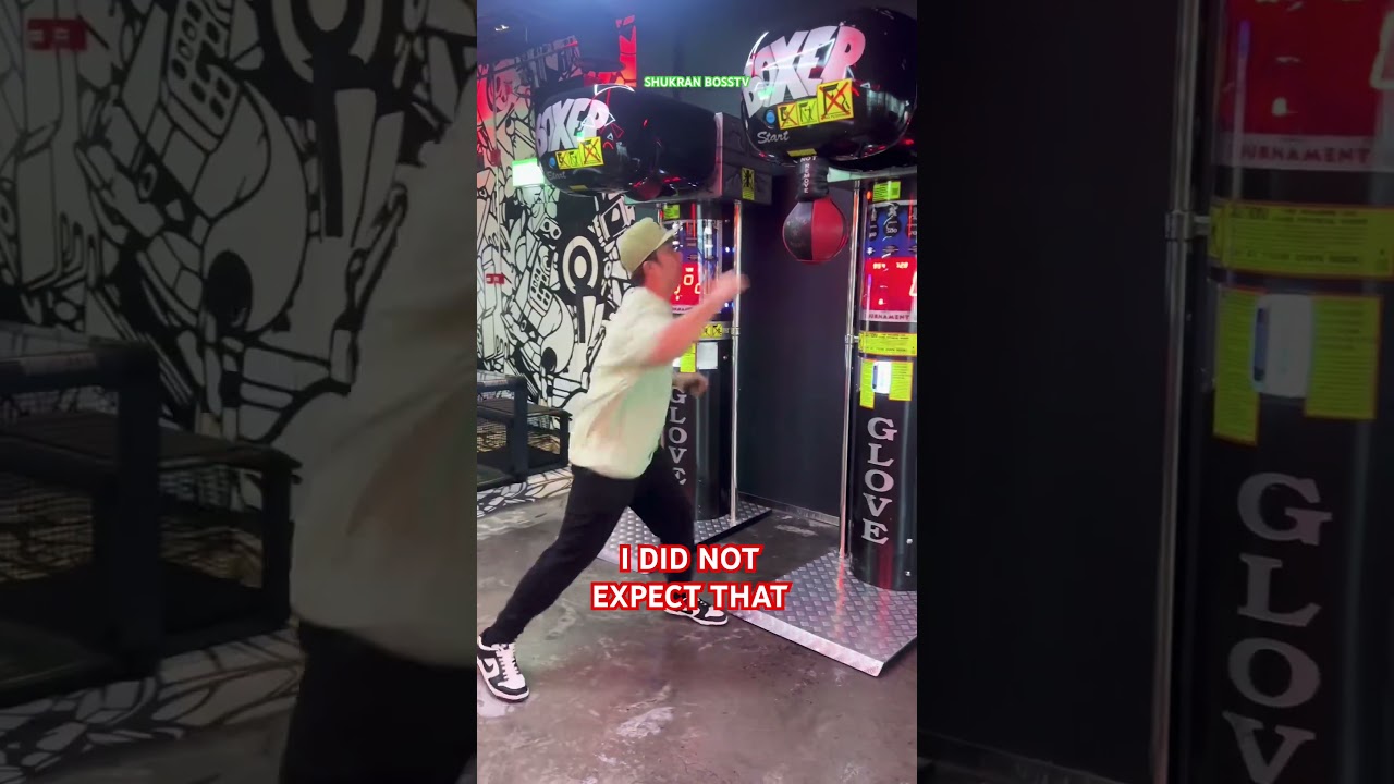 BOXER PUNCHING MACHINE