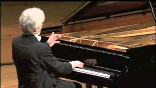 Krystian Zimerman plays Mozart Sonata No. 10 in C Major, K 330 (Complete)