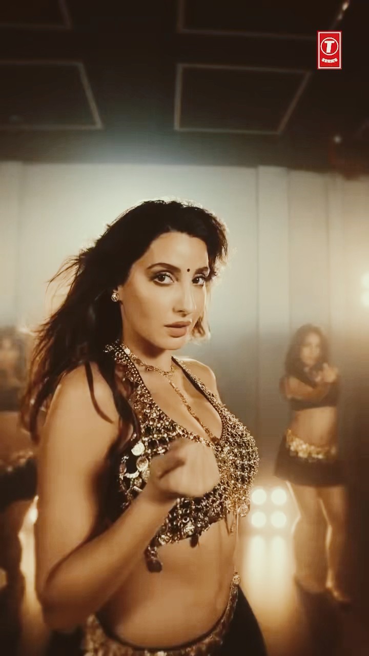 Meri Jaan Bandh Rakhi Tune Payal Mein?? | Yo Yo Honey Singh, Nora Fatehi, Paradox