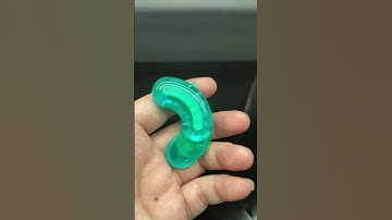 Do you like this glow-in-the-dark stress relief toy?#edc #fidgetslider #fidgettoys #fidgetspinner